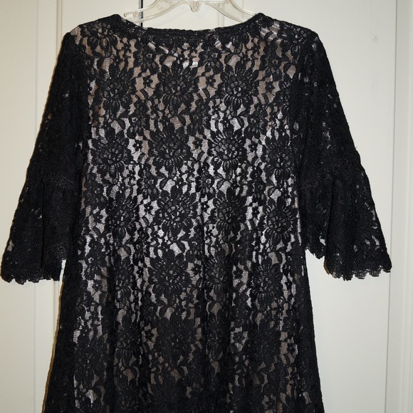 Lady Noiz Lace top - Picture 2 of 3